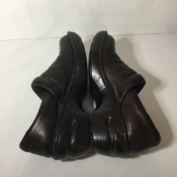 BOC Born Concepts Women’s Bronze Leather Slip On Clogs Size 7 - Picture 4 of 9